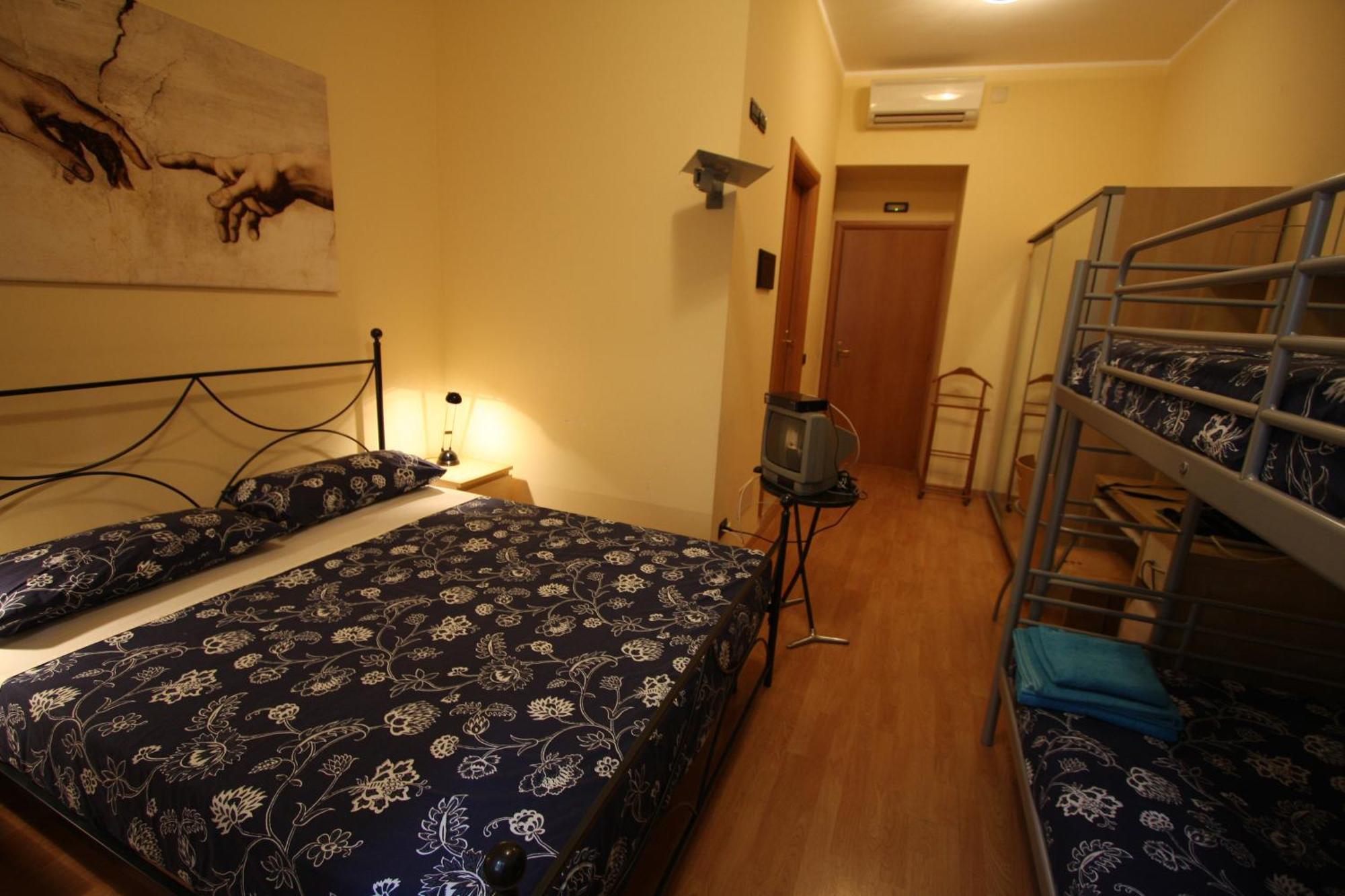 Bed And Breakfast Centrostorico Sarnico Exteriör bild
