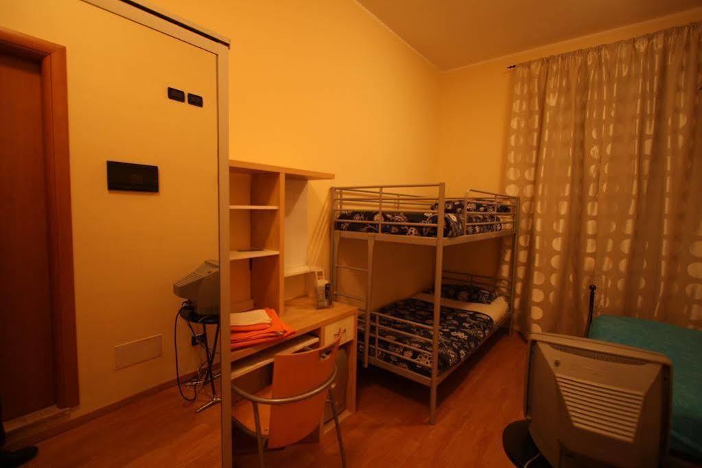 Bed And Breakfast Centrostorico Sarnico Exteriör bild